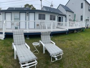 26 Washington Dr, Wareham MA 02571