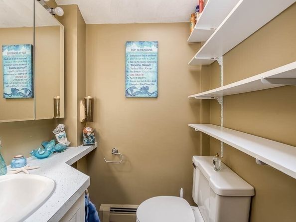26 Washington Dr, Wareham MA 02571