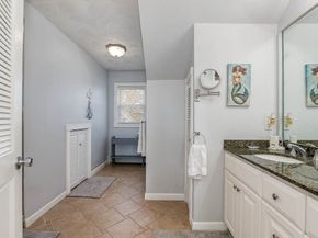 26 Washington Dr, Wareham MA 02571