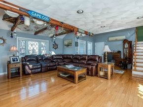 26 Washington Dr, Wareham MA 02571