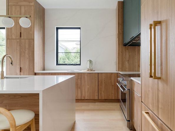 3 Ashmont Ave 3, Newton MA 02458