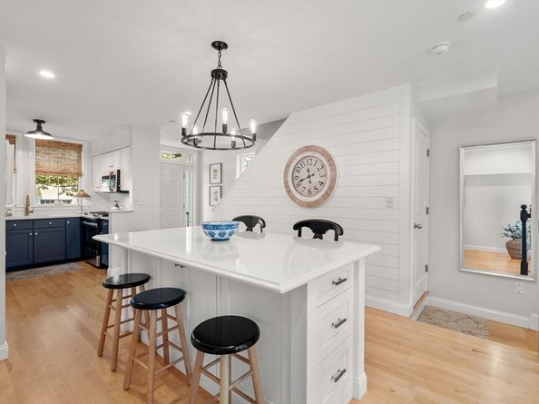 129 Merrimac St 20, Newburyport MA 01950