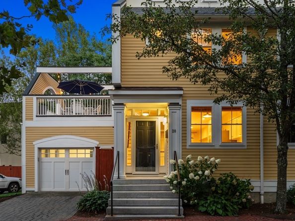 129 Merrimac St 20, Newburyport MA 01950