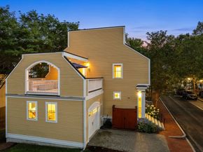 129 Merrimac St 20, Newburyport MA 01950