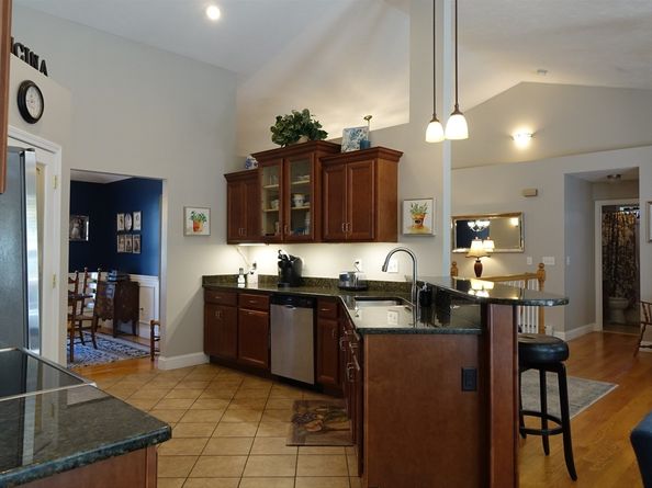 43 Saint Anthony Street, Fitchburg MA 01420