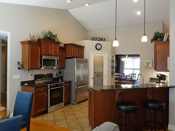 43 Saint Anthony Street, Fitchburg MA 01420