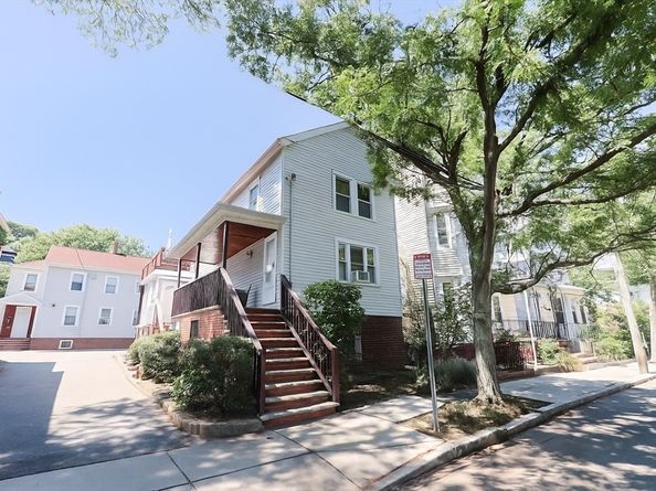 119-127 Amory, Cambridge MA 02139