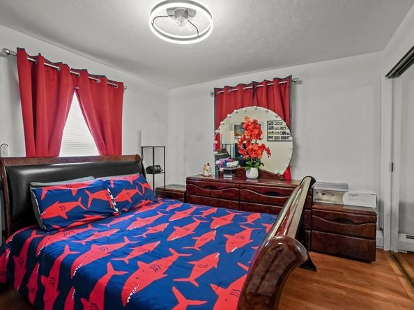 32 Indian Lake Pkwy, Worcester MA 01605