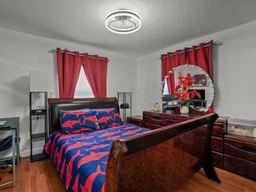 32 Indian Lake Pkwy, Worcester MA 01605