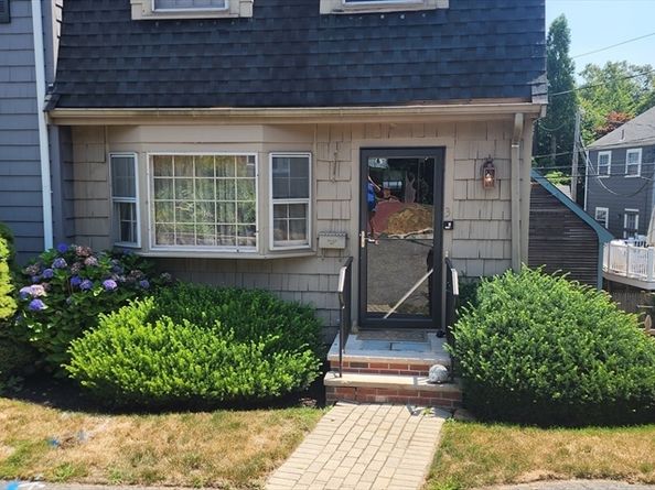 3 Frost Ln 1, Marblehead MA 01945
