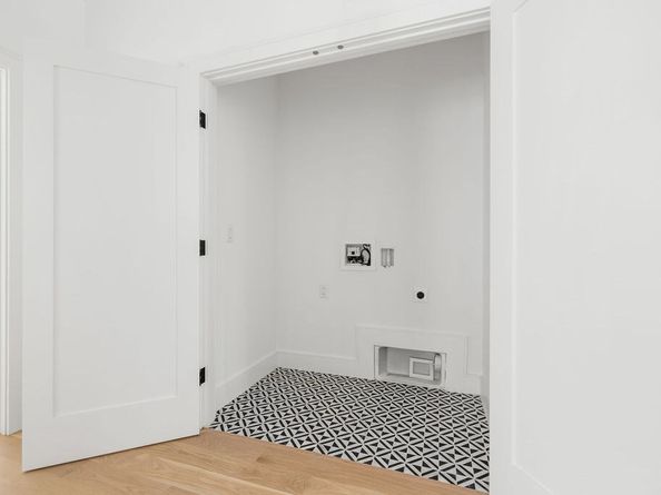 1597 Centre St. 1, Newton MA 02461
