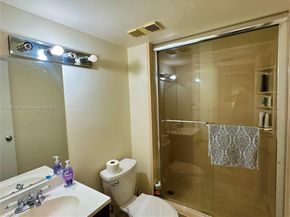 2401 Collins Ave 611, Miami Beach FL 33140