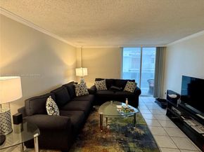 2401 Collins Ave 611, Miami Beach FL 33140