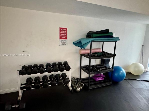 2401 Collins Ave 611, Miami Beach FL 33140