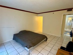 2401 Collins Ave 611, Miami Beach FL 33140