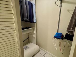2401 Collins Ave 611, Miami Beach FL 33140