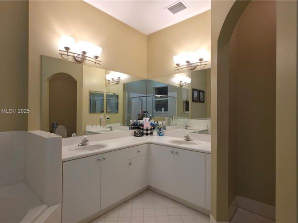 12847 SW 133rd St, Miami FL 33186