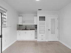 1210 N 71st Ave, Hollywood FL 33024