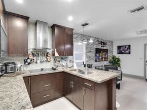 1210 N 71st Ave, Hollywood FL 33024