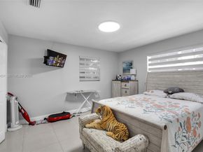 1210 N 71st Ave, Hollywood FL 33024