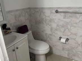 210 Fontainebleau Blvd 413, Miami FL 33172