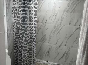 210 Fontainebleau Blvd 413, Miami FL 33172