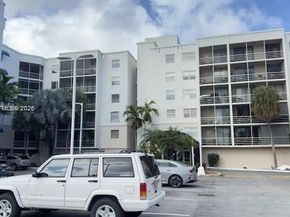 2821 N Miami Beach Blvd 2K, North Miami Beach FL 33160