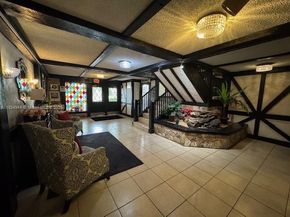 3690 Inverrary Dr 1T, Lauderhill FL 33319