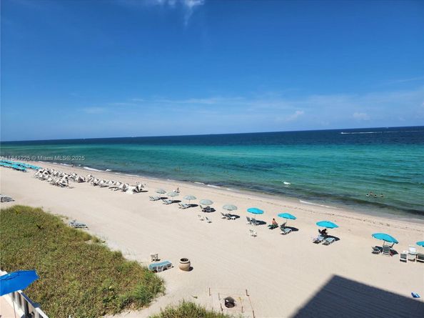 2751 S Ocean Dr 504S, Hollywood FL 33019