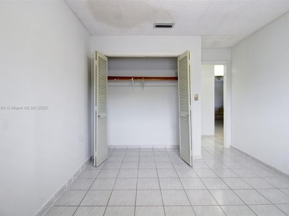 3623 SW 6th St 3623, Miami FL 33135