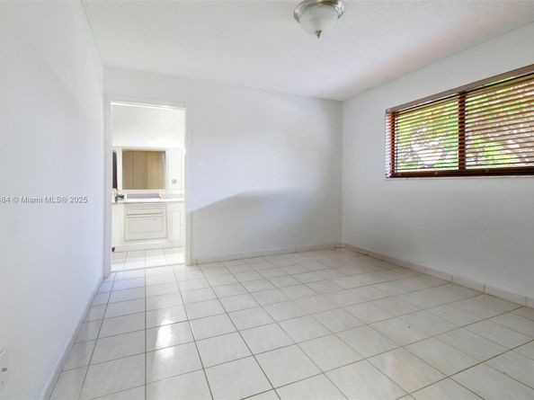 3623 SW 6th St 3623, Miami FL 33135