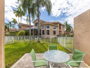 15832 SW 10th St, Pembroke Pines FL 33027