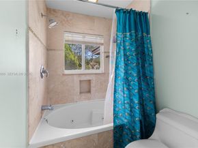 15832 SW 10th St, Pembroke Pines FL 33027