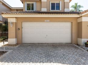 15832 SW 10th St, Pembroke Pines FL 33027