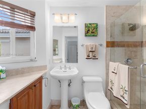 15832 SW 10th St, Pembroke Pines FL 33027