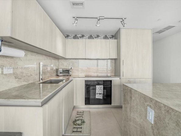 3131 NE 7th Ave 3306, Miami FL 33137