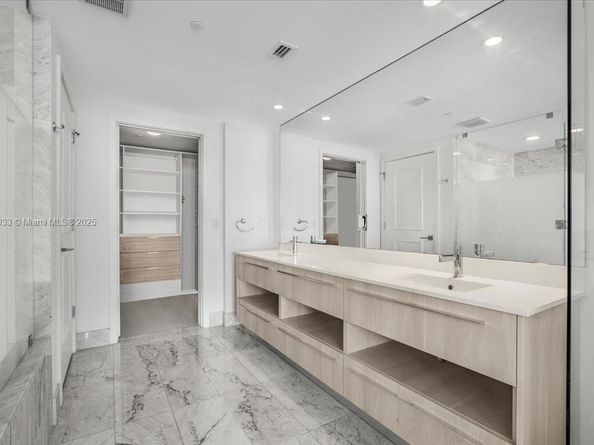 3131 NE 7th Ave 3306, Miami FL 33137