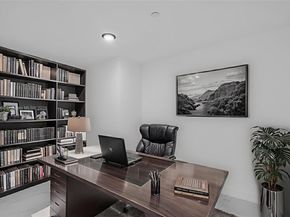 700 NE 24th 4502, Miami FL 33137
