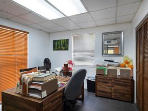 2515 SW 7th St, Miami FL 33135