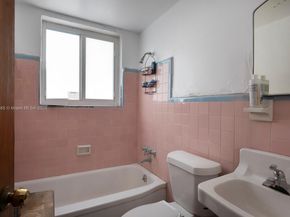 2515 SW 7th St, Miami FL 33135
