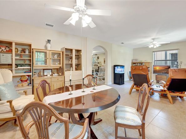 132 SE 36th Ave, Homestead FL 33033