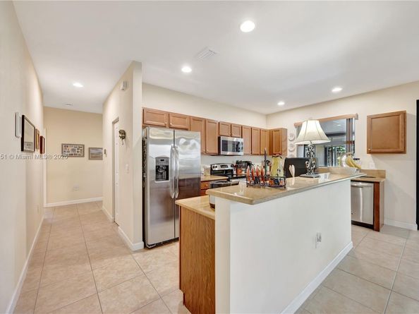 132 SE 36th Ave, Homestead FL 33033