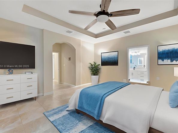 132 SE 36th Ave, Homestead FL 33033
