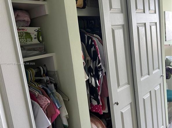 600 Three Islands Blvd 504, Hallandale Beach FL 33009