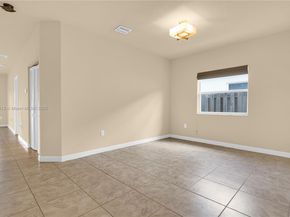 2401 NE 4th St, Homestead FL 33033