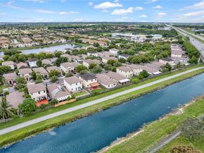 2401 NE 4th St, Homestead FL 33033