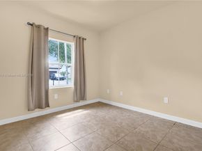 2401 NE 4th St, Homestead FL 33033