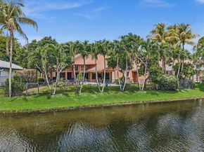 1080 Creekford Dr, Weston FL 33326