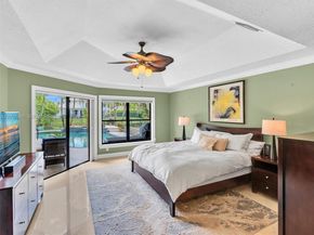 1080 Creekford Dr, Weston FL 33326