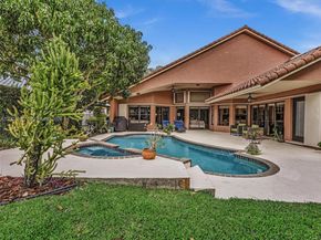 1080 Creekford Dr, Weston FL 33326